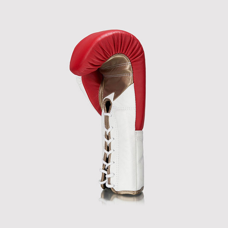 Comfortable Red and White Two-Tone Boxing Gloves Comfortable Red and White Two-Tone Boxing Gloves