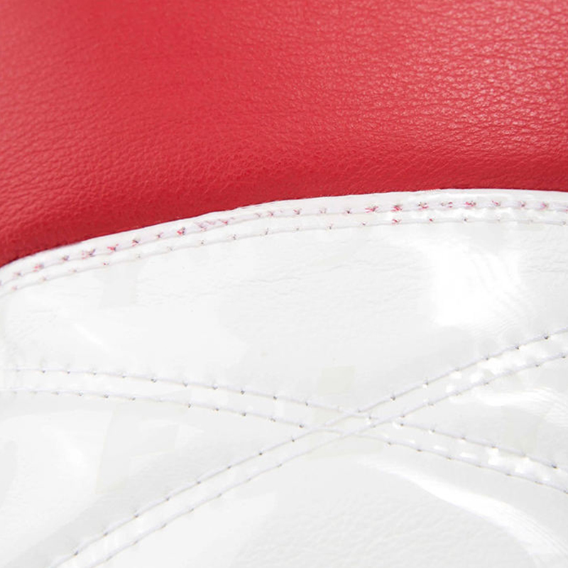 Comfortable Red and White Two-Tone Boxing Gloves Comfortable Red and White Two-Tone Boxing Gloves