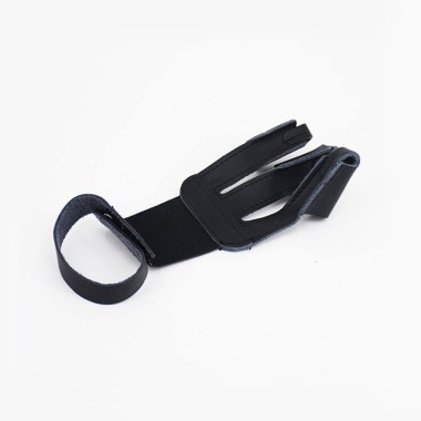 Adjustable Three-Finger Leather Archery Glove