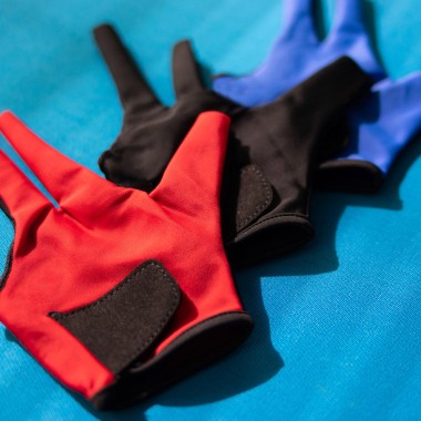 Red Breathable Non-slip 3-Finger Billiard Glove